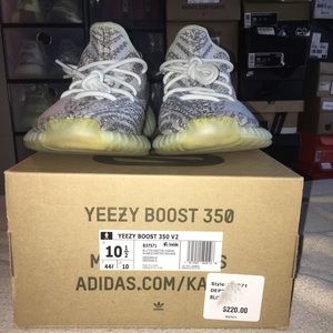 Yeezy 350 “Blue Tint”